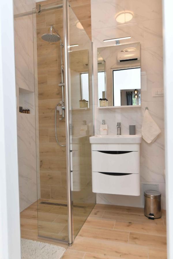 Apartman Leona Ловран Экстерьер фото