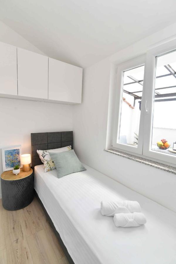 Apartman Leona Ловран Экстерьер фото